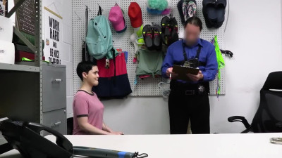 Jade Valentine gets a very nice sexual punishment from a security guard